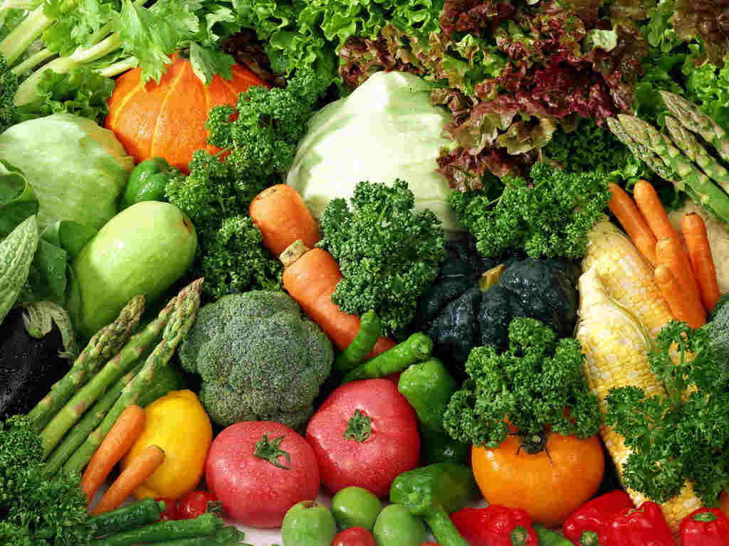 Fresh vegetables for a skin-friendly diet that can help with acne